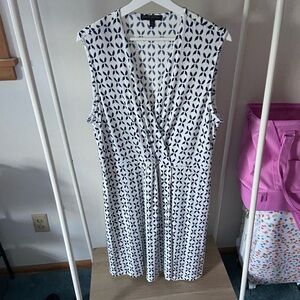 Banana Republic size XL elastic waist sleeveless wrap dress cream and blue